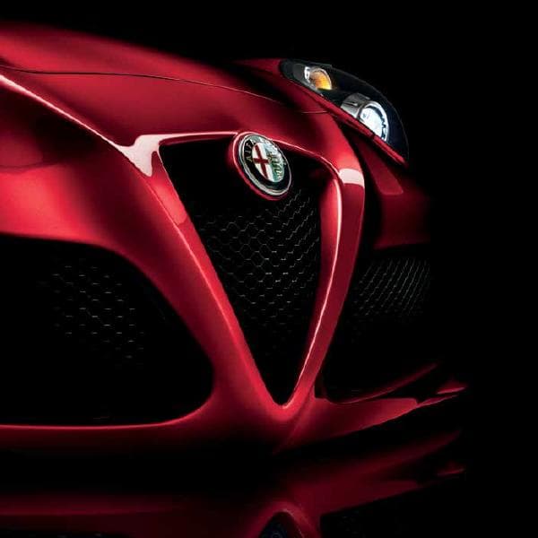 AlfaRomeo_US%204C_2015-v1