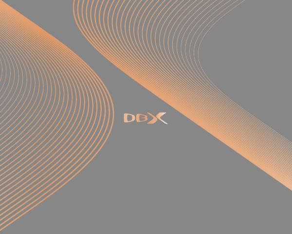 Aston%20Martin_int%20DBX_2019