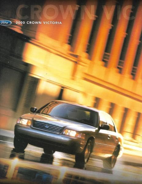 Ford_US%20CrownVictoria_2000