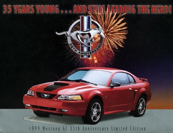 Ford_US%20Mustang_1999-35